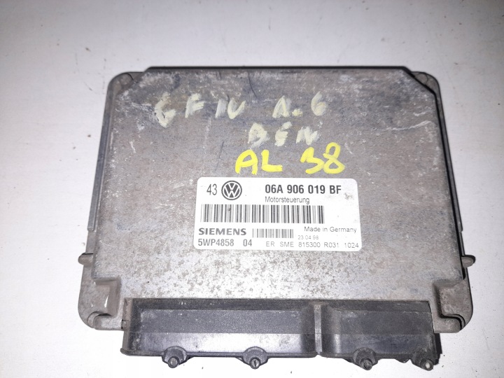 computer of the engine VOLKSWAGEN GOLF IV 06A906019BF