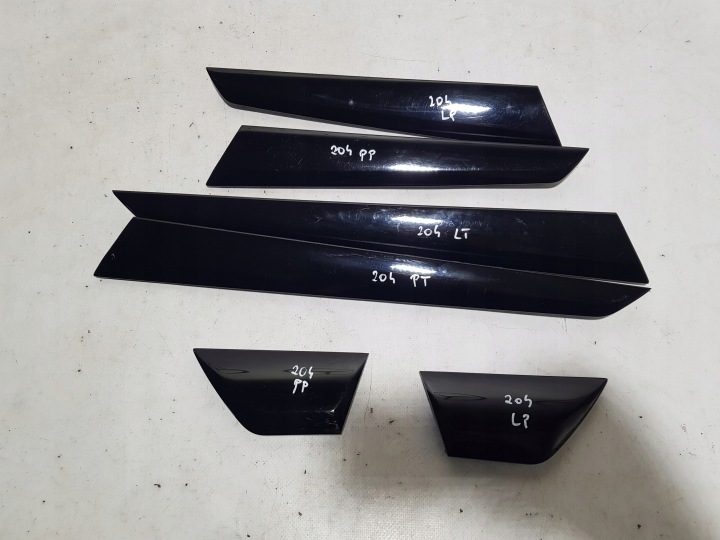 MERCEDES W204 DEKORY mouldings door BLACK PIANO KOMPLET