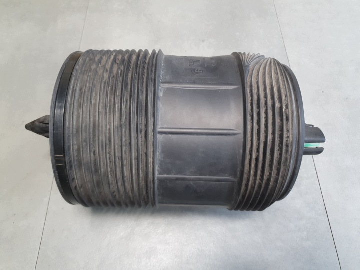 Audi SQ6 e-tron airbag pneumatická zadok 85H616002F