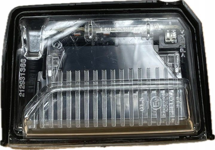 RENAULT TRAFIC III LIFT 2019 - směrovka zrcadla pravý 261603884R