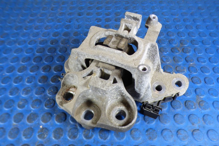 Getriebehalter getriebe 39004955 Opel Astra K V 1.4 TB