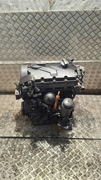 Motore nudo RIVESTIMENTO MONTANTE AUDI A3 8L 1.9TDI ATD