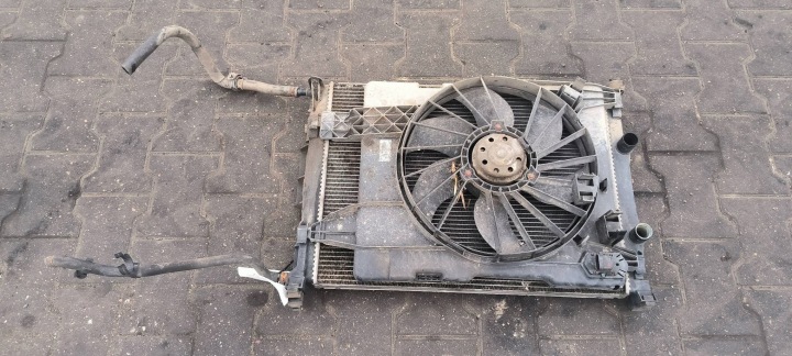 Kühler Wasserkühler 8200151465R 1.9 DCI RENAULT SCENIC II