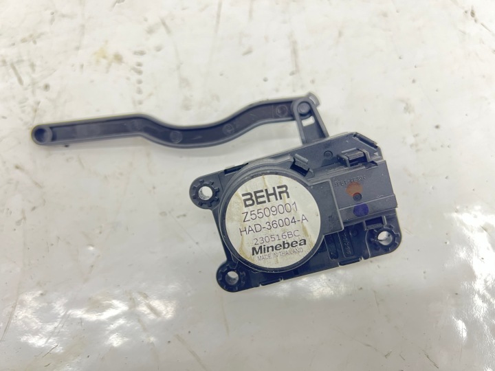 PEUGEOT 308 II T9 13-21 mini motor of the heating BEHR Z5509001 HAD-36004-A