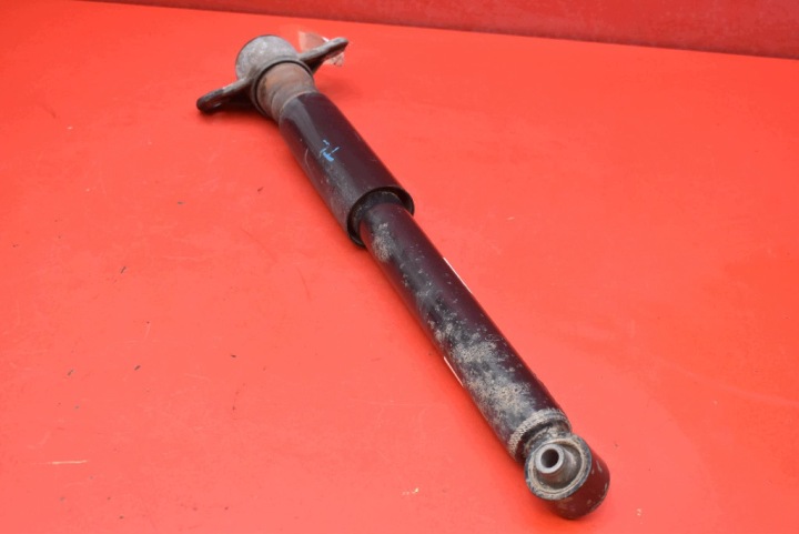 amortizer lijevi stražnji dio 55300-J7AA0 KIA CEED 3 III 1.4 16V 100 KM 5D HB 18-20