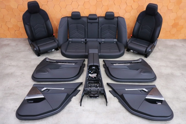 BMW G60 Interno sedili Sedile pelle usato ALCANTARA m-packet SPORT 53 KM come nuovo