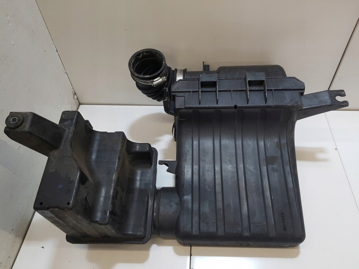 poklopač filtera zračni SUZUKI SWIFT 3 MK6 57K-R01 LP1540