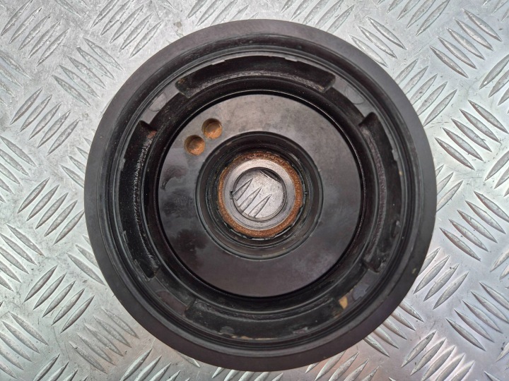 Mercedes E350 A207 PULEGGIA ALBERO MOTORE A2720300803