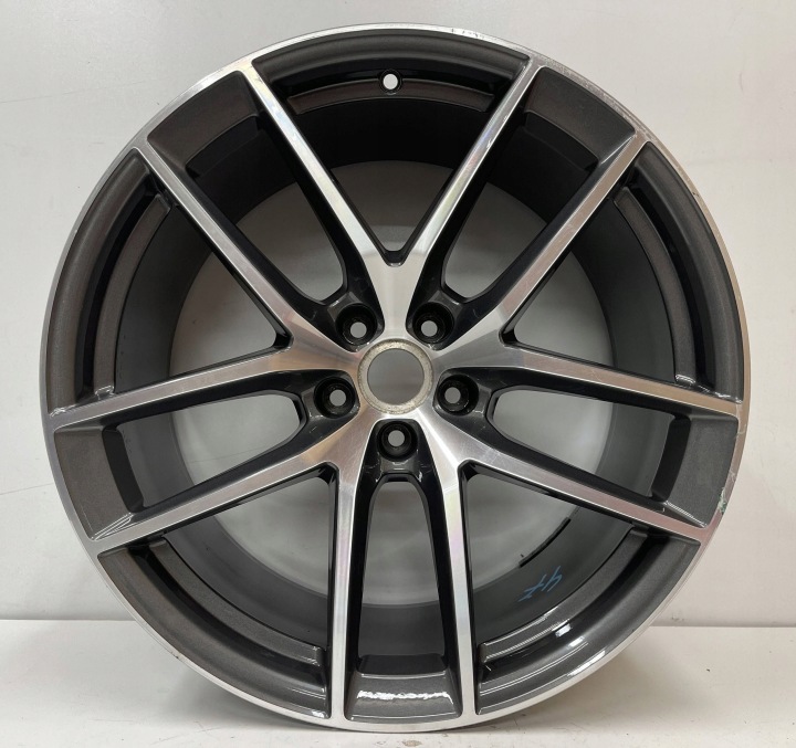 disc aluminium 20'' Porsche Macan 95B 10J ET19 95B601025EK