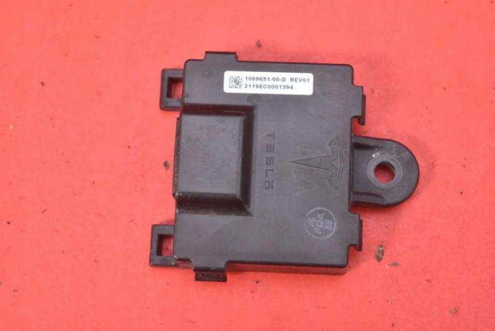 Bedienteil modul Türgriffe links heck 1069651-00-D TESLA MODEL S LIFT 16-21