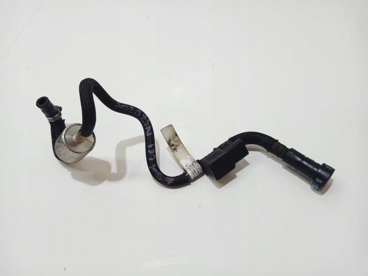 Tuyau conduite carburant durite BMW E90 E91 N47D20C 8514451 (4824534)