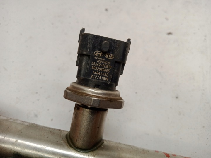 KIA CEED III HYUNDAI I30 III Rampe injection Capteur 35342-2E610 18-21R