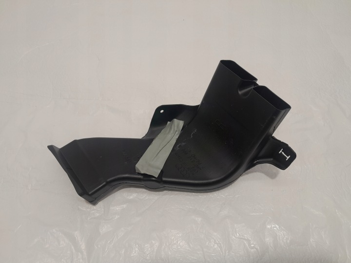 PORSCHE CAYENNE 9Y drain air 4M0819806A