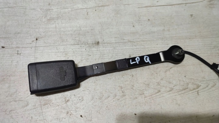 Nissan Qashqai 16r 1.5dci front side left klamra supports safety