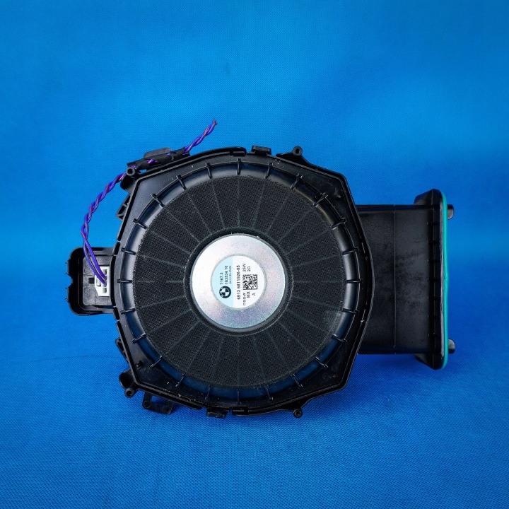 speaker niskotonowy front Hi-fi BMW X3 G01 LCI 65136811926 6811926