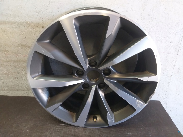 CERCHIO di alluminio LEON IV 4 18" 5X112 7,5J ET46 5FA