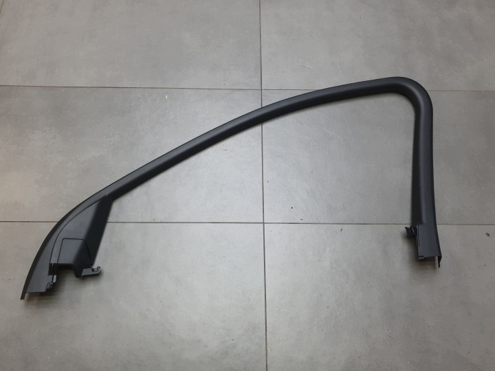 Audi SQ6 e-tron Element wykonczenia vrata desni prednji dio 85H867610A
