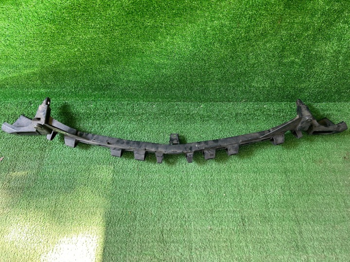 MERCEDES W218 CLS träger Versteifung DOLNE der Stoßstange A2188851865