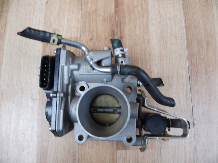 Honda Jazz III 2008-2015 1.2 1.3 1.4 BENZ škrtiaca klapka vzduchový GMD4A