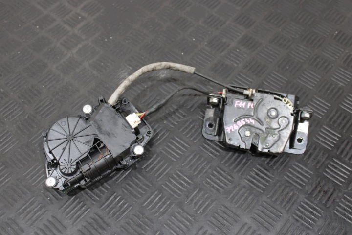 zár DOCIAG motorháztető 7269544 BMW 5 F11 LIFT KOMBI