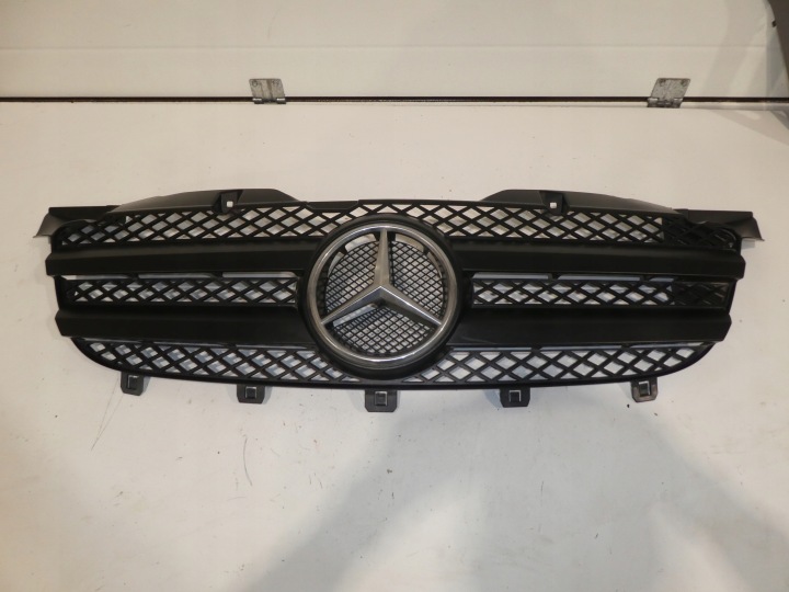 Grille MERCEDES SPRINTER A9068800385