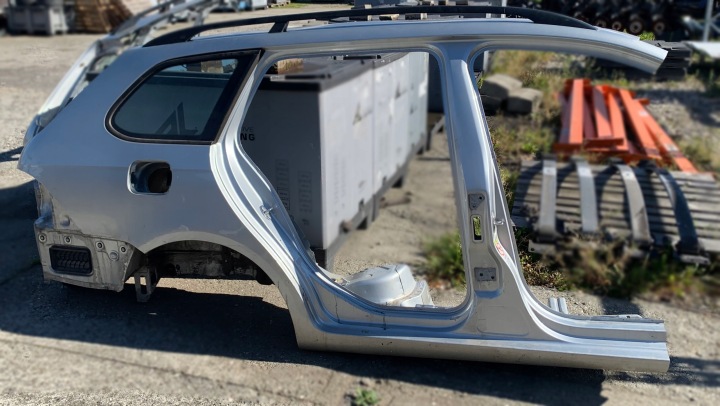 Droite BOK Côté Jupe VW GOLF V VI KOMBI LA7W