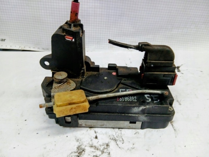 lock door Tylnych Opel Astra H 13106002