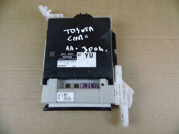 Toyota C-HR CHR module computer control unit komfortu MPX BODY 89221-F4130