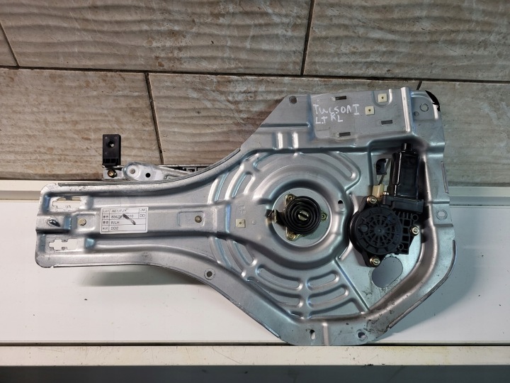 window regulator left rear part HYUNDAI TUCSON and 83470-2E010