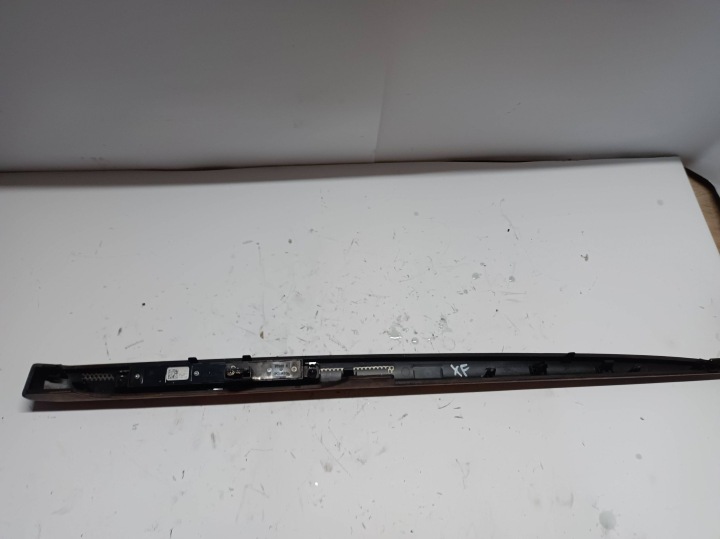 Montage Bouton dekor Jaguar XF X250 8X2311B650AB