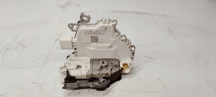 de la Serrure Portière Gauche Avant AUDI A4 A5 A6 8J1837015F