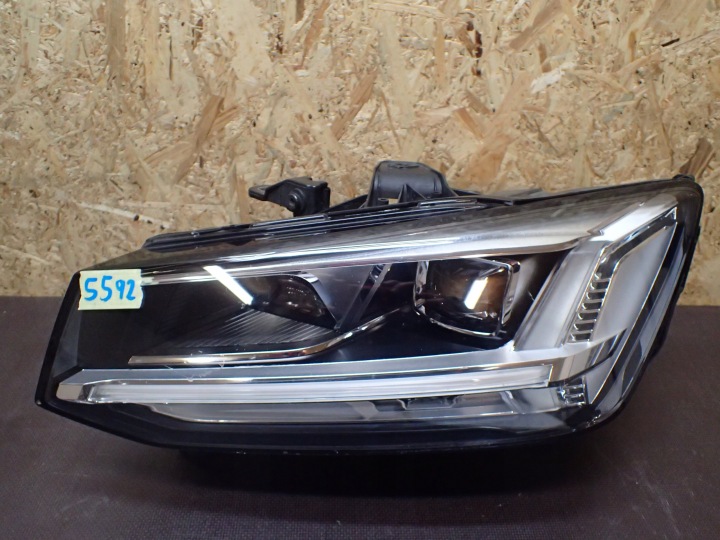 FEUX PHARE AVANT GAUCHE AUDI Q2 FULL LED