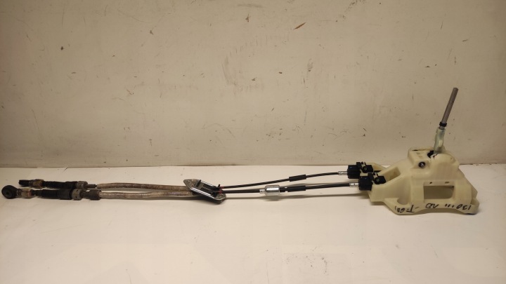 HYUNDAI I30 III 1.0 T-GDI Gurte Band Bowdenzug Schalt getriebe 17-24