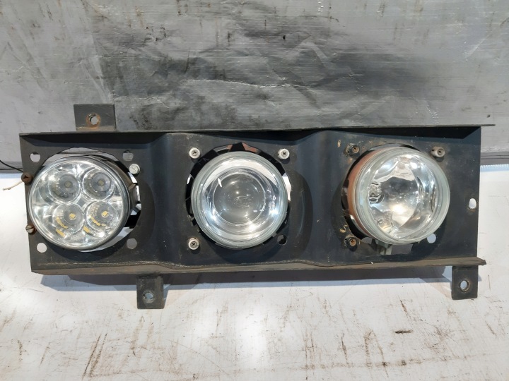 Feux phare 24V Droite Avant AUTOBUS ISUZU TURQUOISE