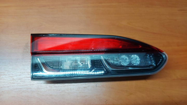 Licht heckklappe links links heck TOYOTA COROLLA CROSS 22