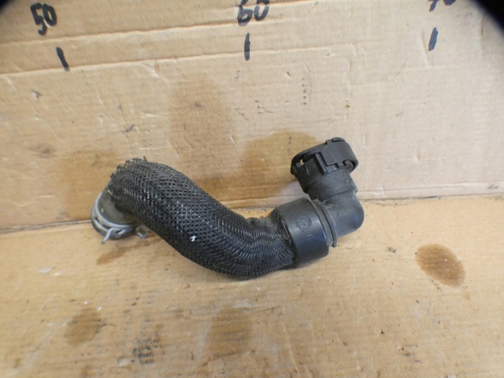 2021 Renault Express Schlauch wodny Turbolader 217422295R