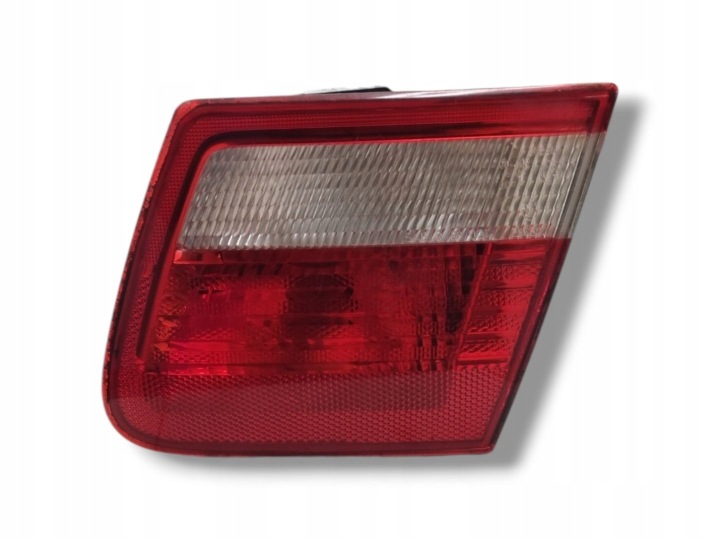 Licht hinten für die Heckklappe rechts Seite BMW 3 E46 facelift 2003 6907938