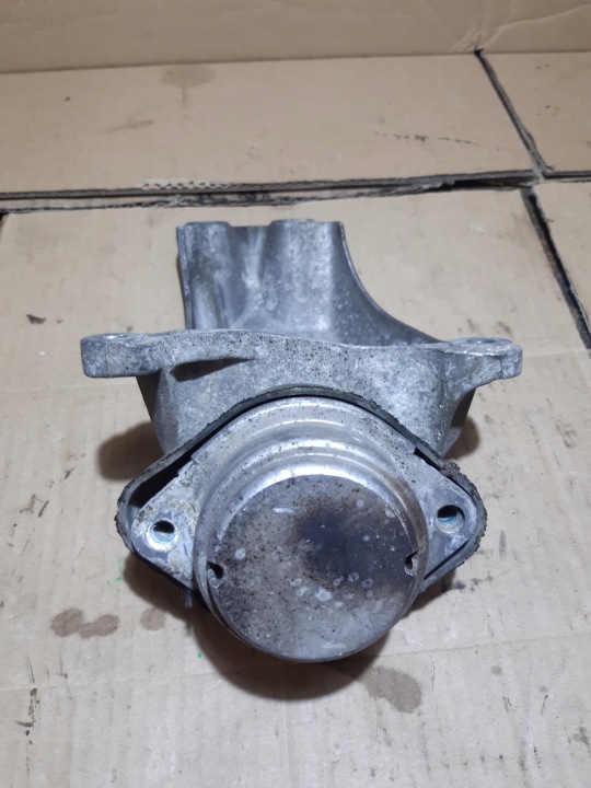 AUDI A6 C6 3.0 TDI holder gearbox mounting 4F0399114B
