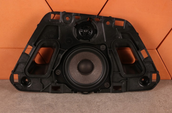 BMW G20 G21 LCI G22 G23 G26 G42 M2 M3 M4 speaker CENTRALNY consoles 9625021