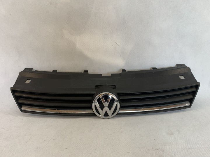 Grill Kühlergrill Volkswagen VW Polo 14r 6C0853651A 08.26