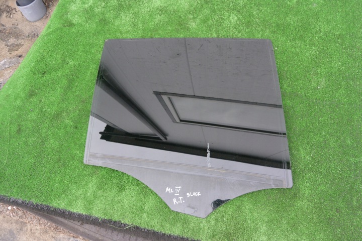 FENSTER SEITLICH TÜR RECHTS HECK MERCEDES ML W164 05R