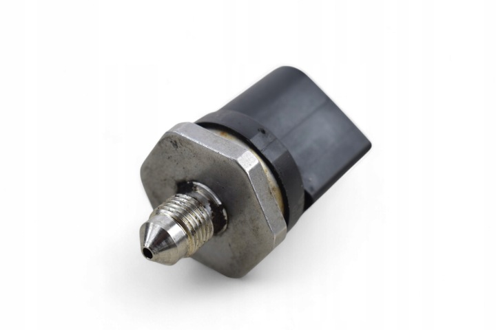 sensor of pressure of the fuel AUDI A6 C7 A4 B8 1.8 2.0 TFSI 0261545079