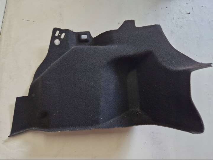 FORD FIESTA MK7 bok tapacír kufru pravý 8A61-A31148-AH