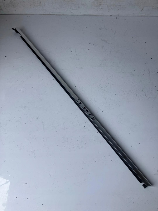 moulding dust door left rear part PEUGEOT 508 sedan CHROM