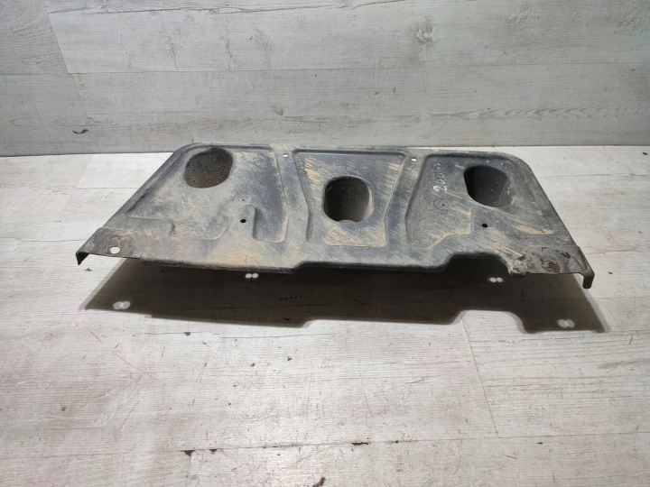 Peugeot 2008 II 2020 cover rear chassis