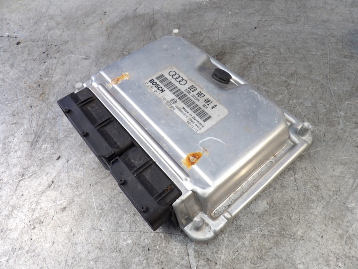 Audi A4 B6 Computer, Bedienteil 8E0907401Q 0281011135
