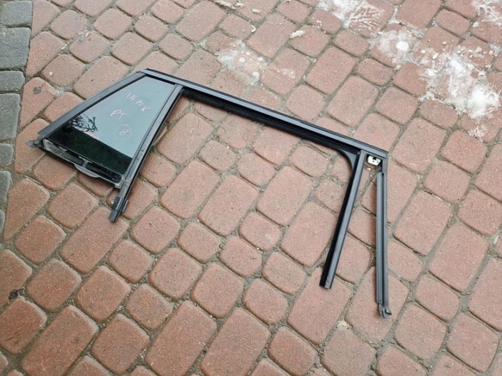 FENSTER heck hinten kombi ciemna Opel Insignia B 2018r