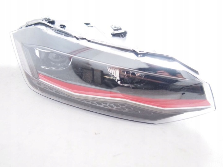 Volkswagen Polo GTI 17r Reflektor desni far desna VW 2017 2G1941036G