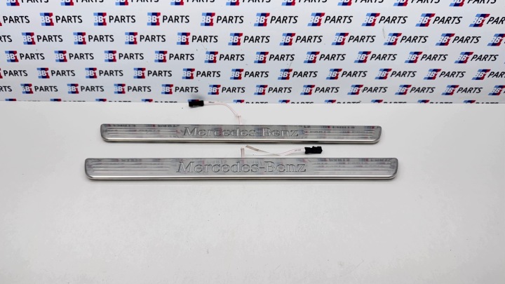 MERCEDES W117 W247 Moulage Couvertures Jupes KPL PODSWIETLANE A1776809905