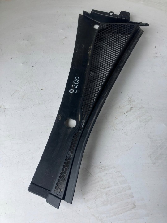 torpédo horní levé PEUGEOT 208 9673302777